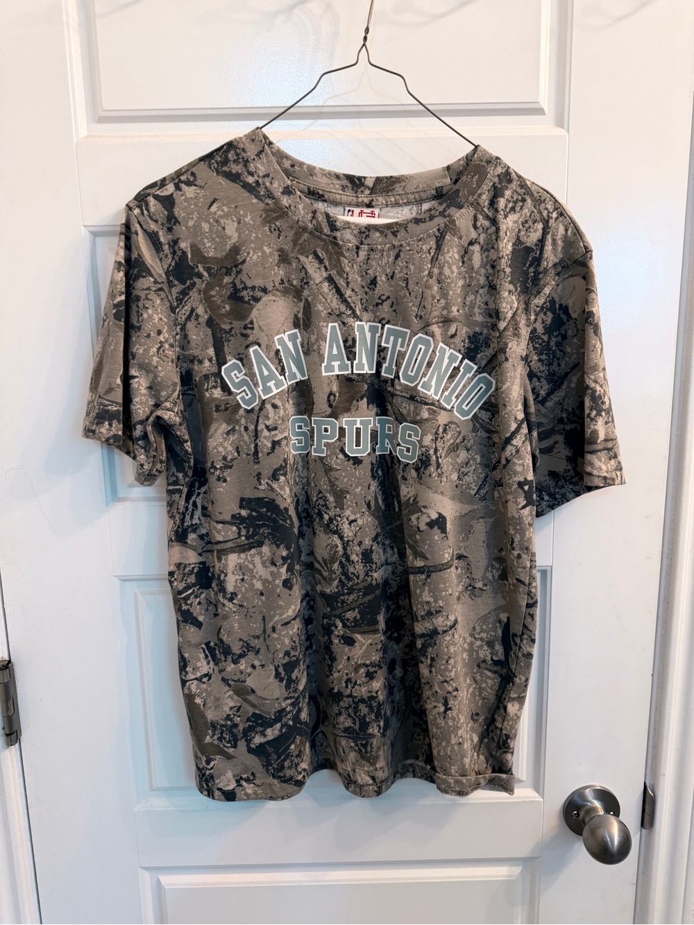 Over sized San Antonio Spurs Camouflage Tee - NWOT